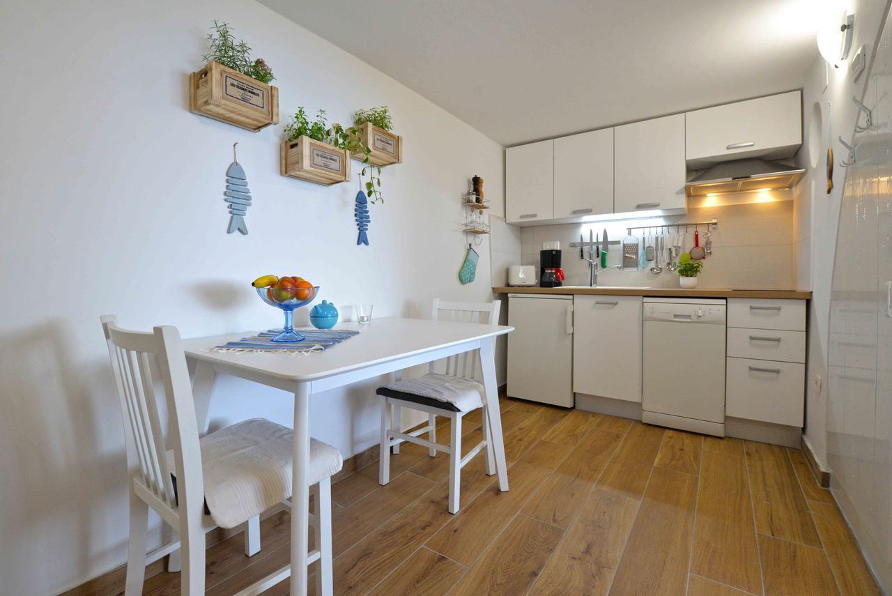 Sea Side Apartment Муртер Екстер'єр фото
